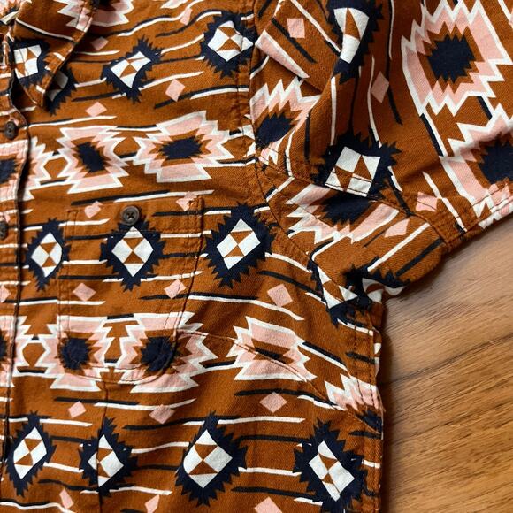 Duluth Trading Shirt Medium Flannel Button Down Cotton Western Southwest Aztec - Picture 5 of 15